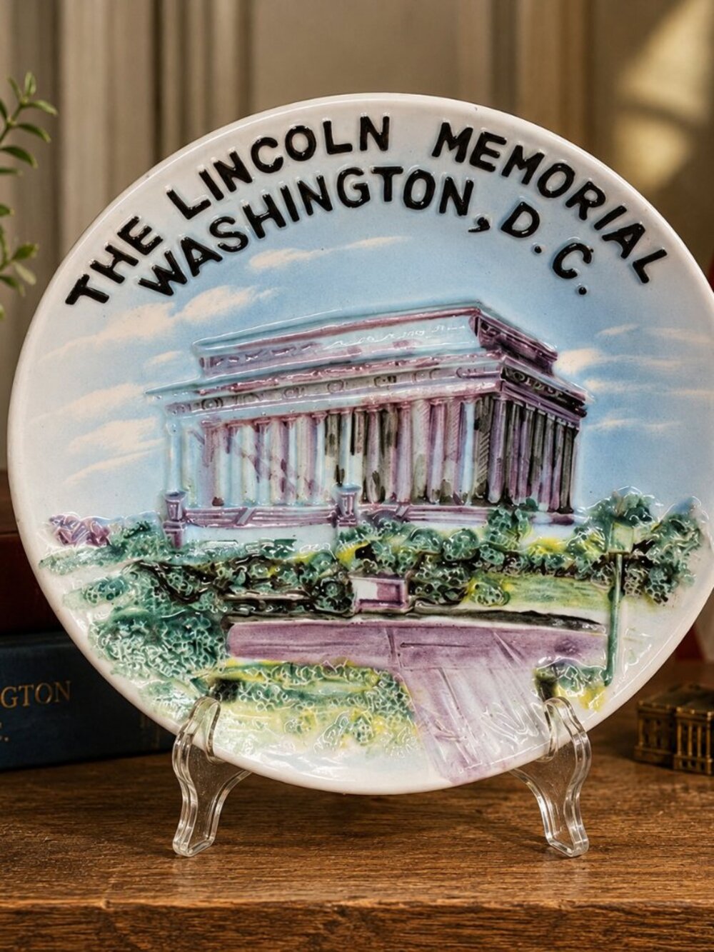 Collector's Lincoln Memorial Decorative Plate - Blue